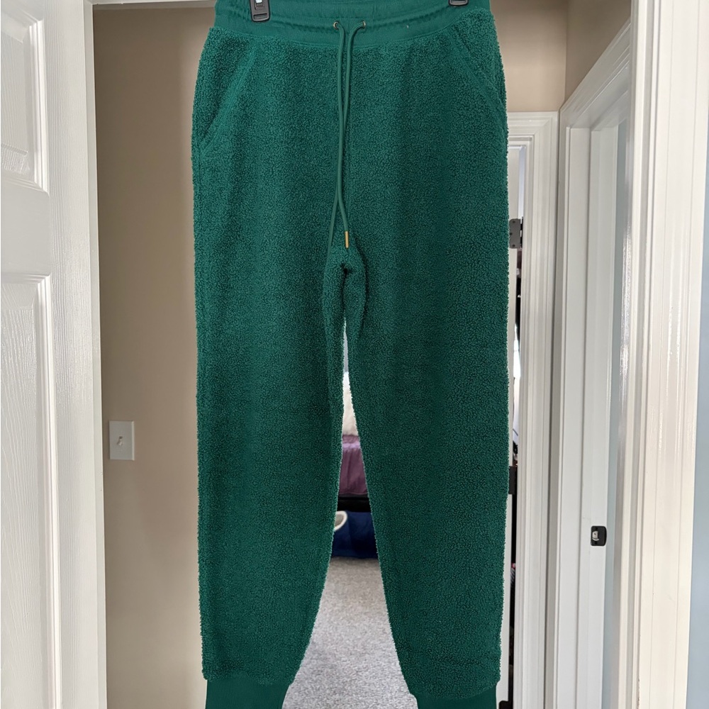ON 34th Green Fuzzy Pajamas - Picture 3 of 4